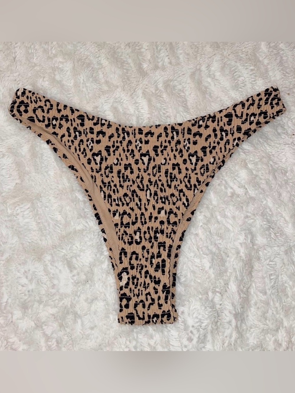Hollister Ribbed Leopard Print Bikini Bottom in Tan and Black Size Large